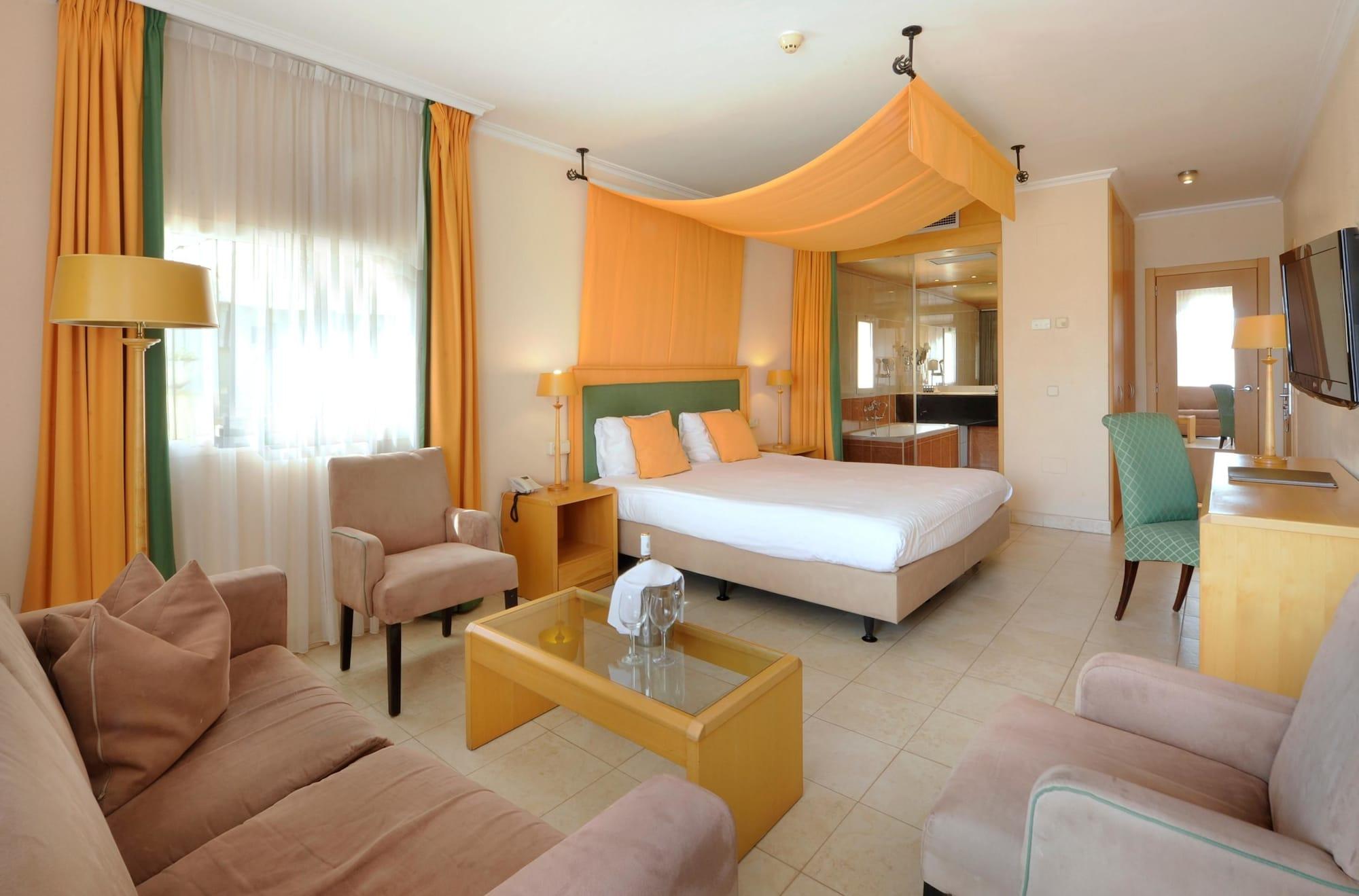 Van Der Valk Hotel Barcarola Sant Feliu de Guixols Exterior photo